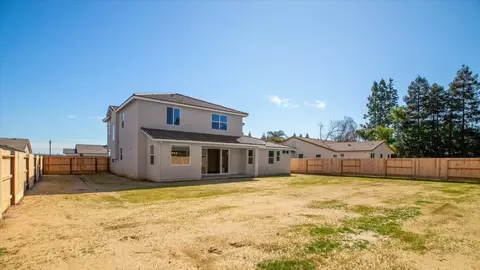 Exterior - 2041 Zane Way, Turlock, CA 95382 photo 10 of 15