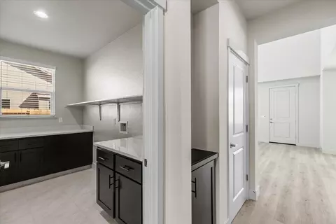 Entry Way - 2041 Zane Way, Turlock, CA 95382 photo 3 of 9