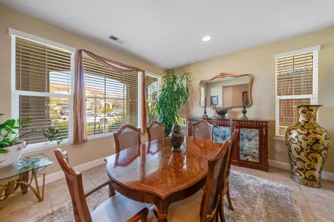 Dining - 1402 Skibbereen Way, Rocklin, CA 95765 photo 2 of 2