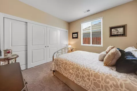 Bedroom - 1402 Skibbereen Way, Rocklin, CA 95765 photo 1 of 7