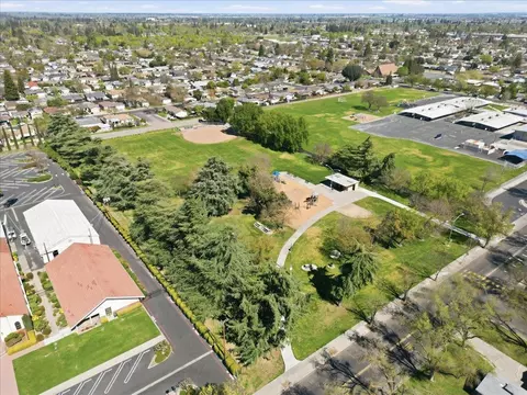View/Area - 209 Tokay Ave, Modesto, CA 95350 photo 4 of 4