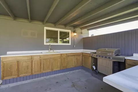 Kitchen - 209 Tokay Ave, Modesto, CA 95350 photo 4 of 4