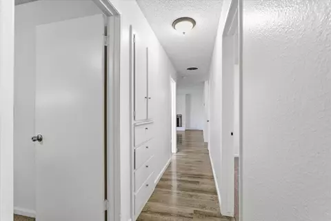 Entry Way - 209 Tokay Ave, Modesto, CA 95350 photo 1 of 1