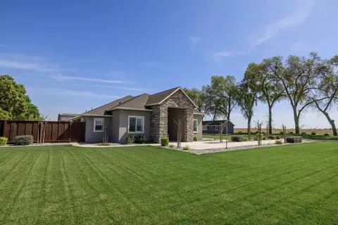 4486 Weir Ave, Livingston, CA 95334