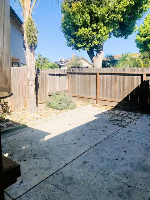 Exterior - 1049 Compass Ln, Manteca, CA 95337 photo 1 of 2