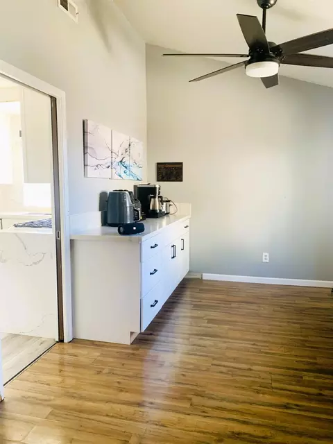 Kitchen - 1049 Compass Ln, Manteca, CA 95337 photo 6 of 6