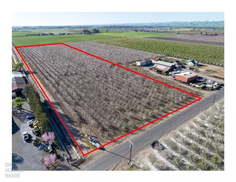 1424 Eucalyptus Ave, Patterson, CA 95363 photo 17