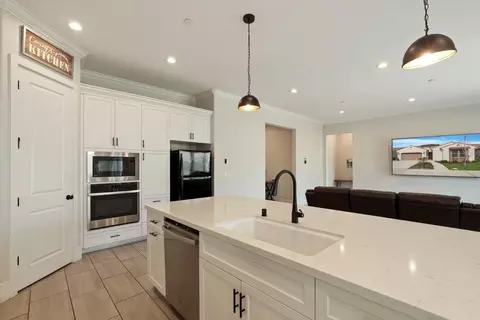 Kitchen - 2771 Heather St, Lodi, CA 95242 photo 4 of 6