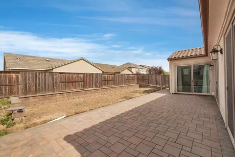 Exterior - 2771 Heather St, Lodi, CA 95242 photo 2 of 10
