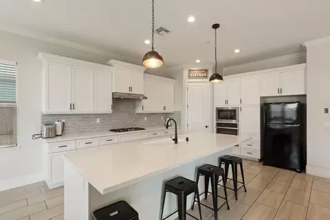 Kitchen - 2771 Heather St, Lodi, CA 95242 photo 2 of 6