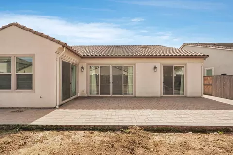Exterior - 2771 Heather St, Lodi, CA 95242 photo 4 of 10