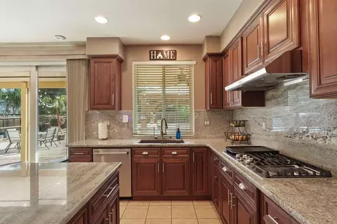 4526 Oakridge Dr, Tracy, CA 95377 photo 17