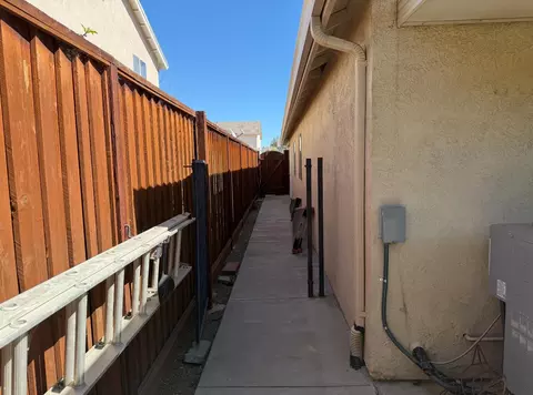 Entry Way - 409 Osprey Dr, Patterson, CA 95363 photo 4 of 4