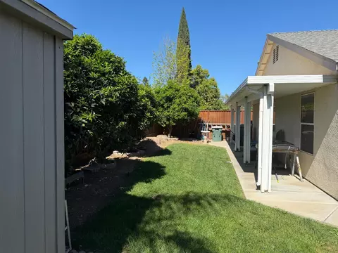Exterior - 409 Osprey Dr, Patterson, CA 95363 photo 9 of 13