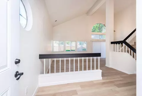 Entry Way - 1955 Clearbrook Ct, Tracy, CA 95376 photo 1 of 6
