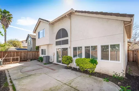 Exterior - 1955 Clearbrook Ct, Tracy, CA 95376 photo 7 of 7