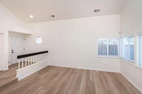 Living - 1955 Clearbrook Ct, Tracy, CA 95376 photo 1 of 4