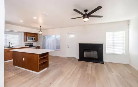 Living - 1955 Clearbrook Ct, Tracy, CA 95376 photo 4 of 4