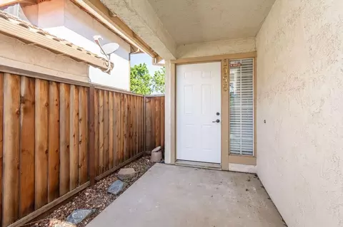 Exterior - 1955 Clearbrook Ct, Tracy, CA 95376 photo 4 of 7