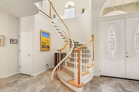 Entry Way - 5415 Rogers St, Davis, CA 95618 photo 5 of 10