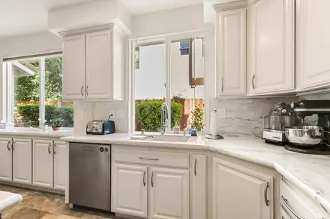 Kitchen - 5415 Rogers St, Davis, CA 95618 photo 6 of 6