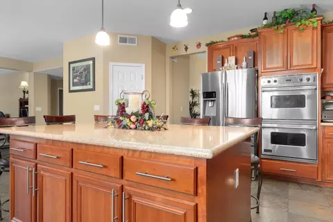 Kitchen - 751 Banff Dr, Newman, CA 95360 photo 2 of 5