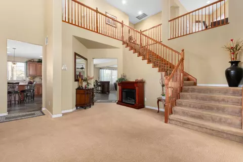 Entry Way - 751 Banff Dr, Newman, CA 95360 photo 1 of 9