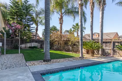 Exterior - 751 Banff Dr, Newman, CA 95360 photo 9 of 14