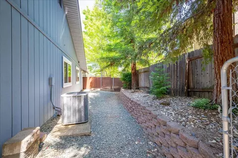 Exterior - 2971 Windsor Ct, Rescue, CA 95672 photo 14 of 29