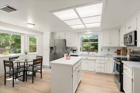 Kitchen - 2971 Windsor Ct, Rescue, CA 95672 photo 1 of 3