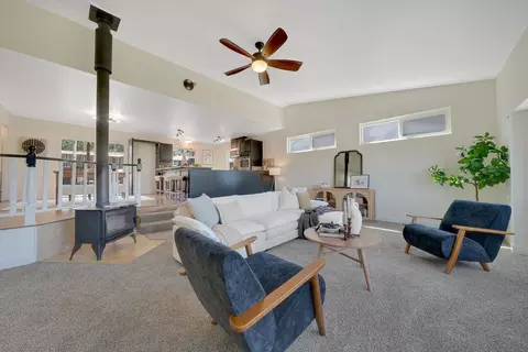 Living - 513 Perry St, Jackson, CA 95642 photo 5 of 7