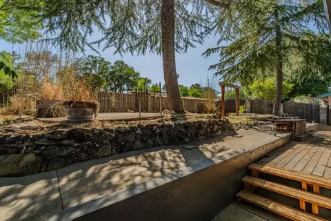 Exterior - 513 Perry St, Jackson, CA 95642 photo 6 of 12