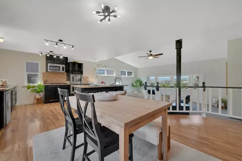 Dining - 513 Perry St, Jackson, CA 95642 photo 2 of 4