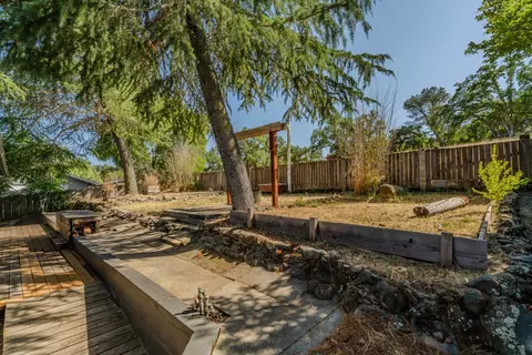 Exterior - 513 Perry St, Jackson, CA 95642 photo 10 of 12