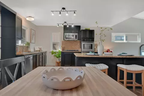 Kitchen - 513 Perry St, Jackson, CA 95642 photo 3 of 8