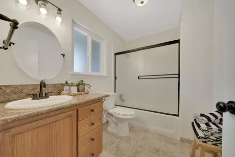 Bath - 513 Perry St, Jackson, CA 95642 photo 1 of 2