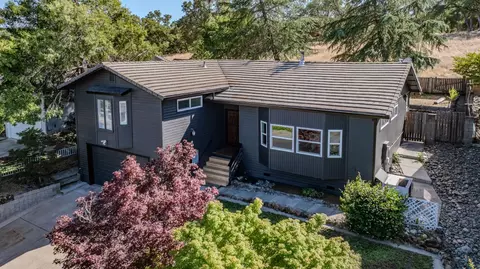 Exterior - 513 Perry St, Jackson, CA 95642 photo 2 of 12