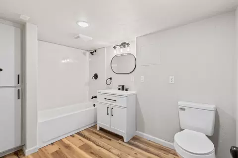 Bath - 1821 River Rd, Modesto, CA 95351 photo 2 of 2