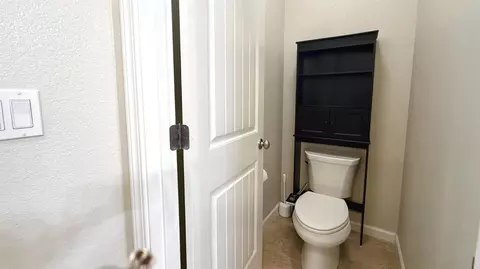 Bath - 2767 Round Tree Way, Manteca, CA 95337 photo 5 of 5