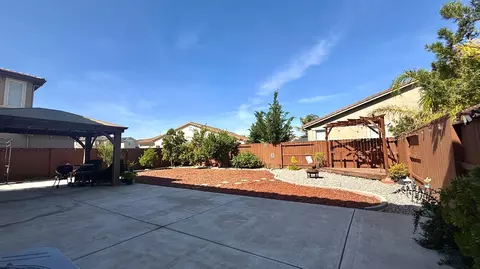 Exterior - 2767 Round Tree Way, Manteca, CA 95337 photo 6 of 13