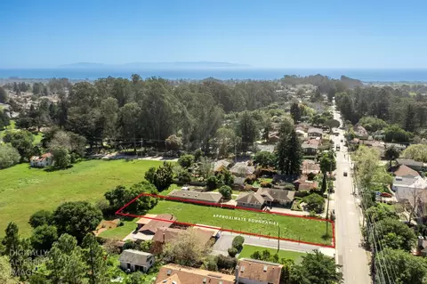 1032 Western Dr, Santa Cruz, CA 95060