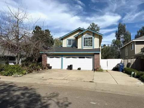 8035 Bucks Harbor Way, Sacramento, CA 95828