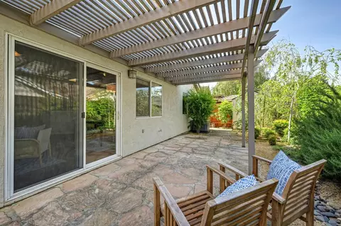 Exterior - 2343 Caravaggio Dr, Davis, CA 95618 photo 4 of 7