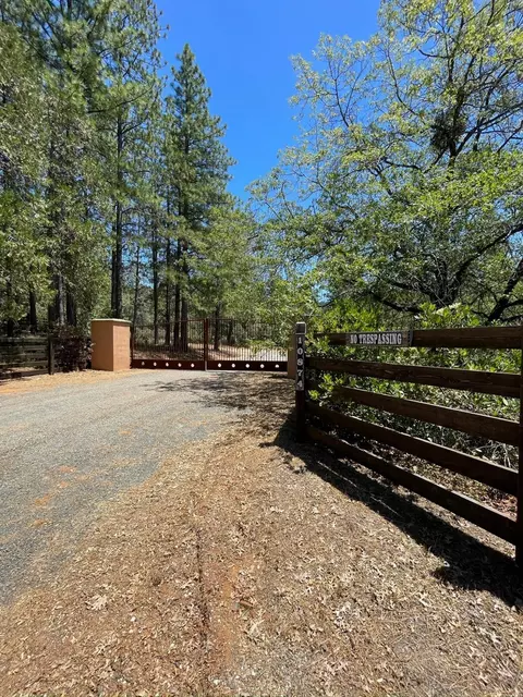 10874 Marysville Rd, Dobbins, CA 95935