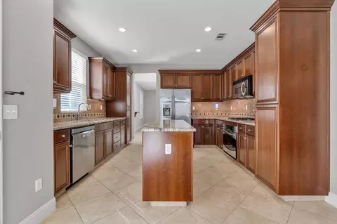 2075 Holt Dr, Lodi, CA 95242 photo 18
