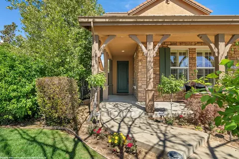 2075 Holt Dr, Lodi, CA 95242 photo 4