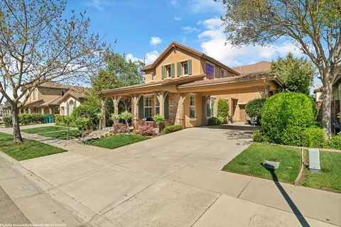 2075 Holt Dr, Lodi, CA 95242 photo 3