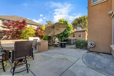 2075 Holt Dr, Lodi, CA 95242 photo 38