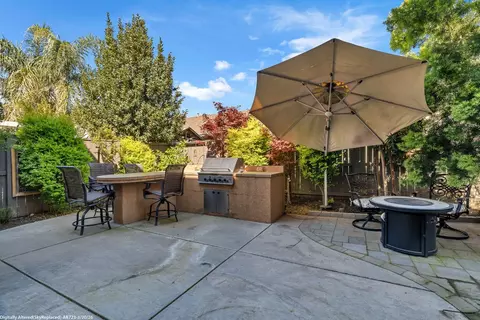2075 Holt Dr, Lodi, CA 95242 photo 36