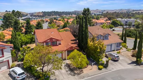 View/Area - 106 Jasper Ct, Hercules, CA 94547 photo 2 of 7